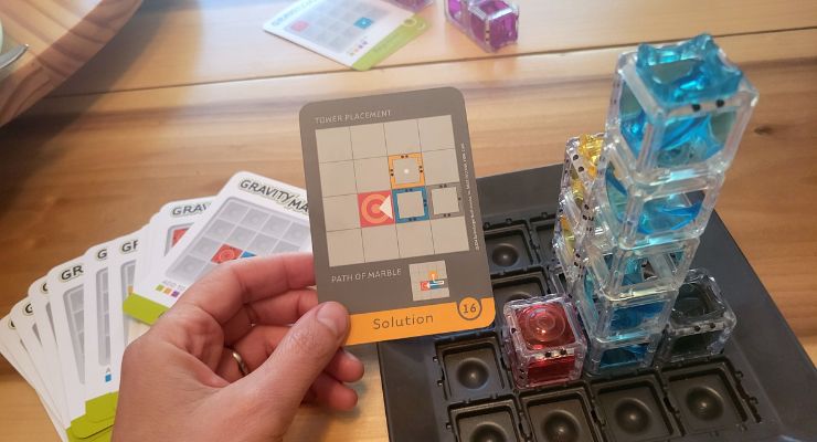 Gravity Maze game card